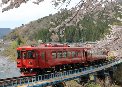 観光列車「ながら」