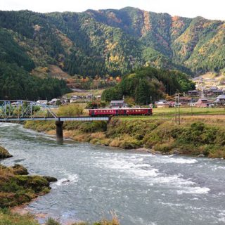 No.030　秋の郡上路を行く