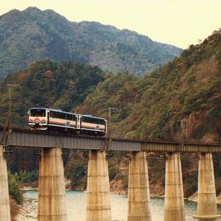 No.067　高山線を行くナガラ号