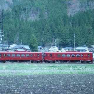 No.148　田園の中を走る「ながら」