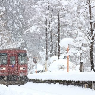 No.407　雪舞う始発駅