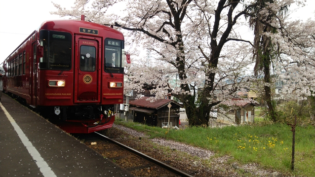 No.275　美濃市駅の「ながら」
