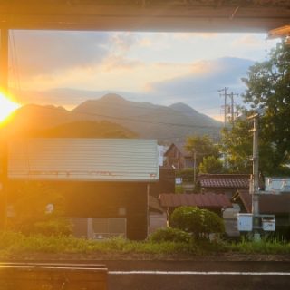 No.656　夕暮れの車窓
